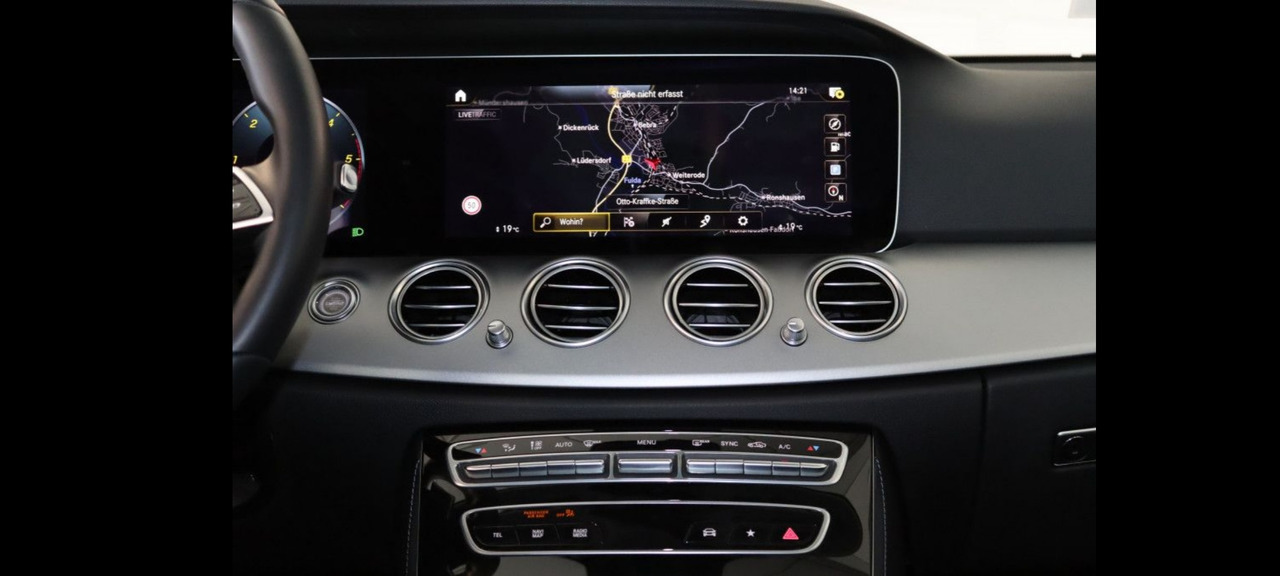 Αυτοκίνητο Mercedes-Benz E 400 dT 4Matic Avant LED 9G-Tronic MBUX Widescreen E 400 dT 4Matic Avant LED 9G-Tronic MBUX Widescreen: φωτογραφία 20