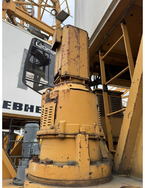 Liebherr 112EC-H - Πυργογερανός: φωτογραφία 5 Liebherr 112EC-H - Πυργογερανός: φωτογραφία 5