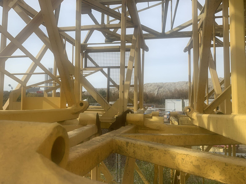 Liebherr 120HC - Πυργογερανός: φωτογραφία 4 Liebherr 120HC - Πυργογερανός: φωτογραφία 4