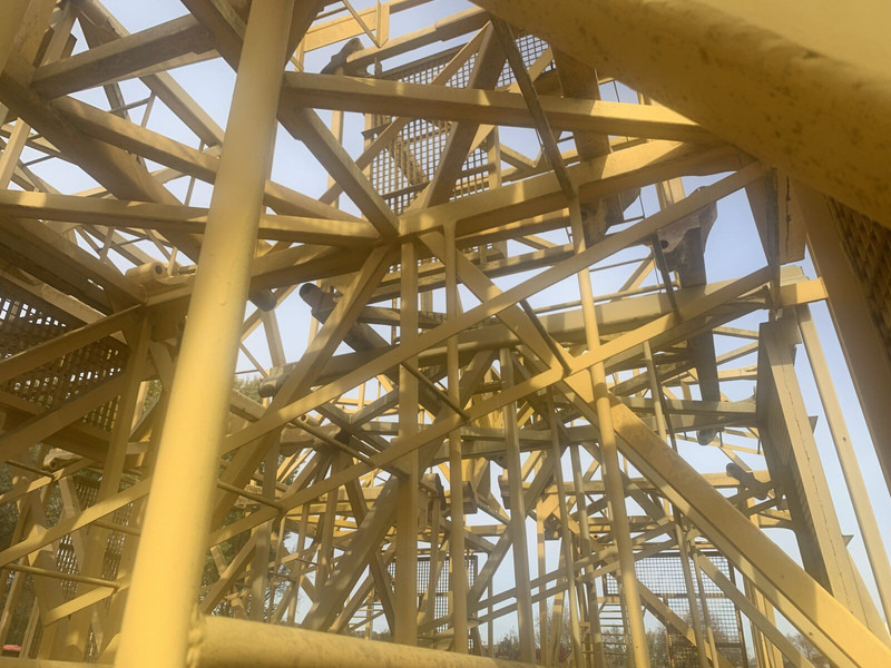 Liebherr 120HC - Πυργογερανός: φωτογραφία 5 Liebherr 120HC - Πυργογερανός: φωτογραφία 5