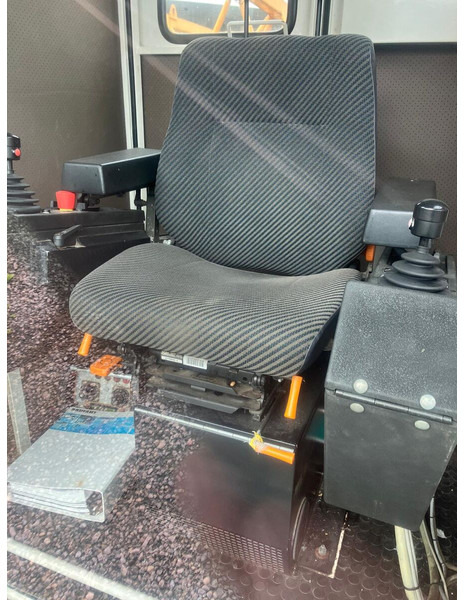 Liebherr 85EC-B 2012yom - Πυργογερανός: φωτογραφία 4 Liebherr 85EC-B 2012yom - Πυργογερανός: φωτογραφία 4