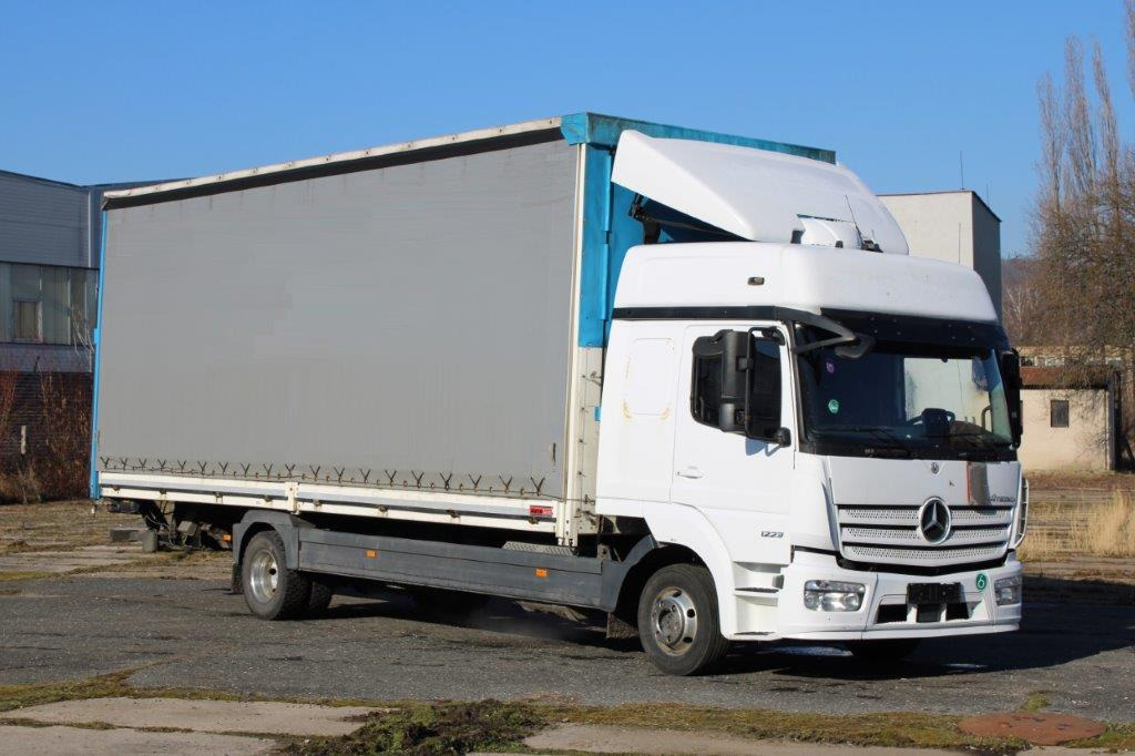 Mercedes-Benz Atego 1223 - Φορτηγό μουσαμάς: φωτογραφία 1 Mercedes-Benz Atego 1223 - Φορτηγό μουσαμάς: φωτογραφία 1