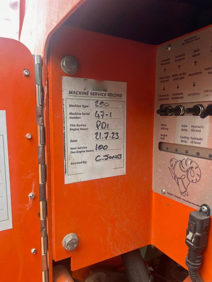 Arjes Impaktor 250 - Βιομηχανικός τεμαχιστής: φωτογραφία 5 Arjes Impaktor 250 - Βιομηχανικός τεμαχιστής: φωτογραφία 5