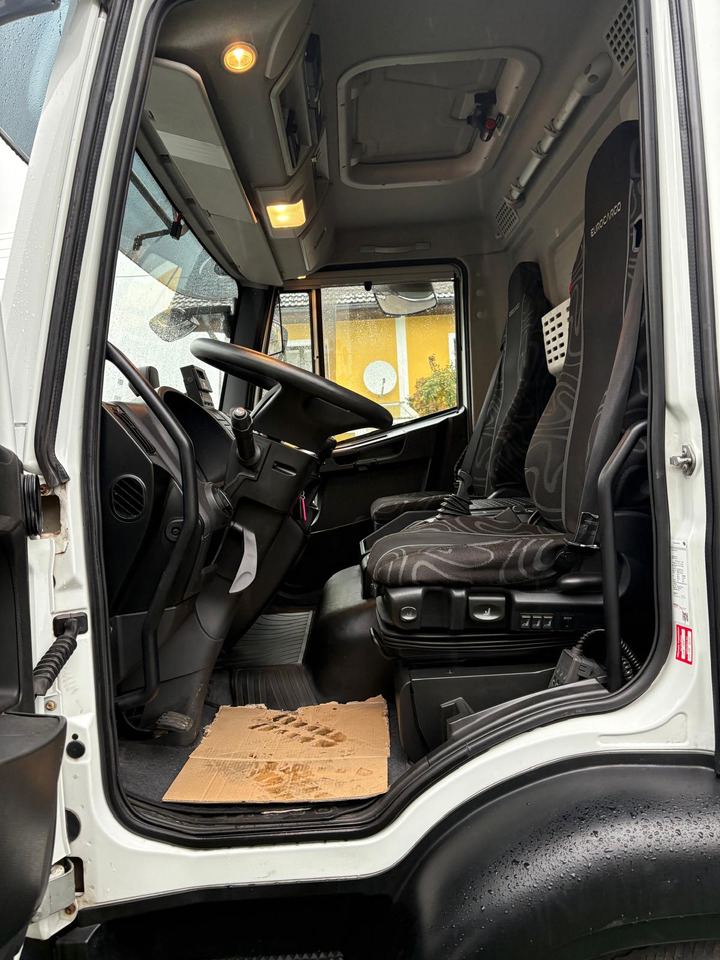 IVECO EUROCARGO 140-250 - Φορτηγό σασί: φωτογραφία 2 IVECO EUROCARGO 140-250 - Φορτηγό σασί: φωτογραφία 2
