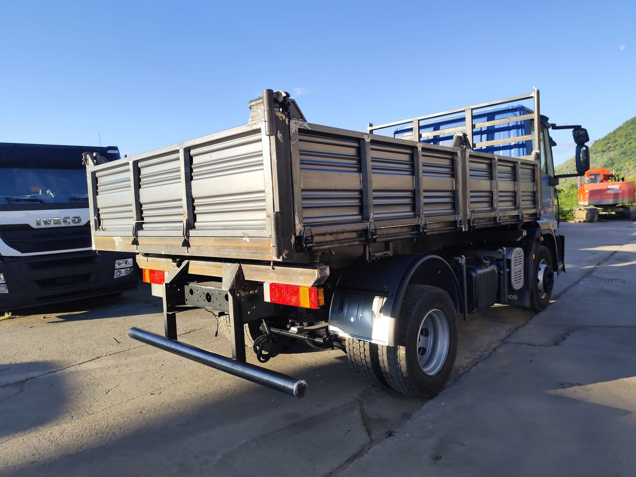 IVECO EUROCARGO 150E25 - Φορτηγό ανατρεπόμενο: φωτογραφία 4 IVECO EUROCARGO 150E25 - Φορτηγό ανατρεπόμενο: φωτογραφία 4