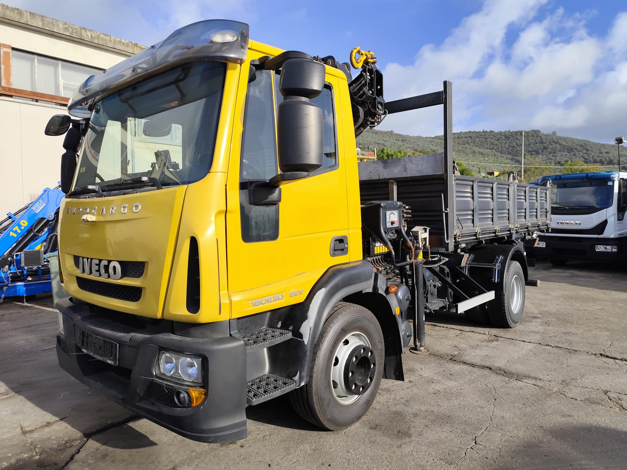 Φορτηγό με γερανό IVECO EUROCARGO 160E30: φωτογραφία 14 Φορτηγό με γερανό IVECO EUROCARGO 160E30: φωτογραφία 14