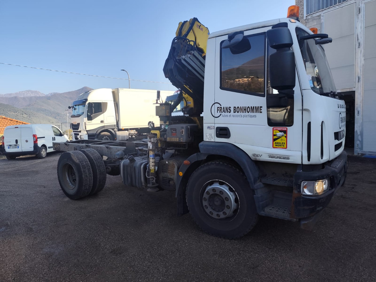 IVECO EUROCARGO 180E25 - Φορτηγό με γερανό, Φορτηγό με γερανό: φωτογραφία 3 IVECO EUROCARGO 180E25 - Φορτηγό με γερανό, Φορτηγό με γερανό: φωτογραφία 3