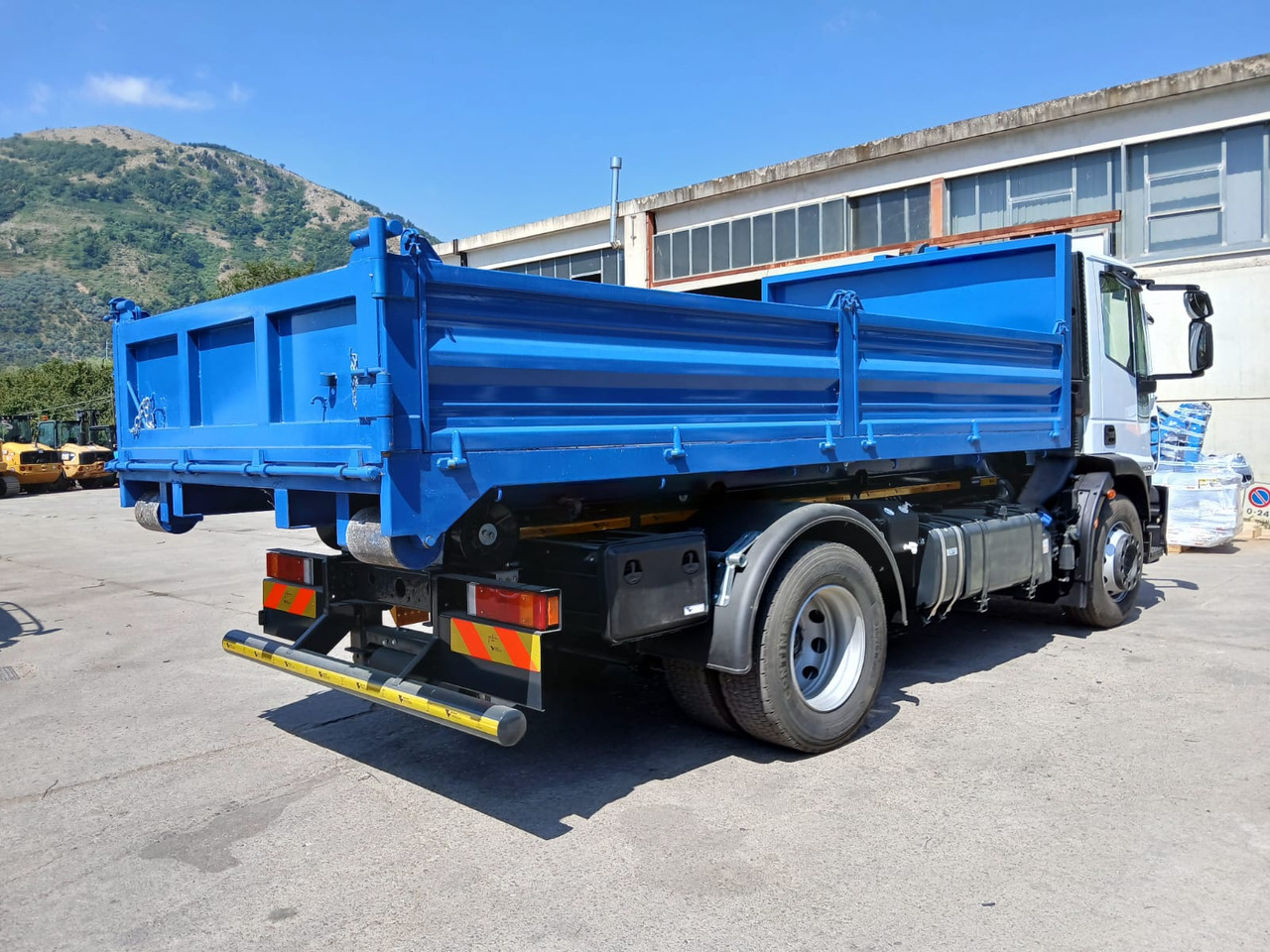 Leasing IVECO EUROCARGO 190EL25 IVECO EUROCARGO 190EL25: φωτογραφία 21 Leasing IVECO EUROCARGO 190EL25 IVECO EUROCARGO 190EL25: φωτογραφία 21