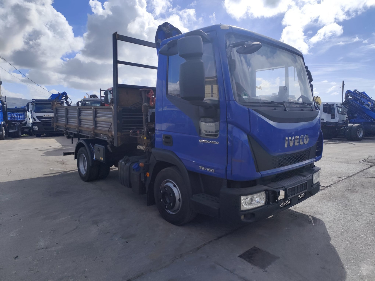 IVECO EUROCARGO 75-160 - Φορτηγό με γερανό: φωτογραφία 1 IVECO EUROCARGO 75-160 - Φορτηγό με γερανό: φωτογραφία 1