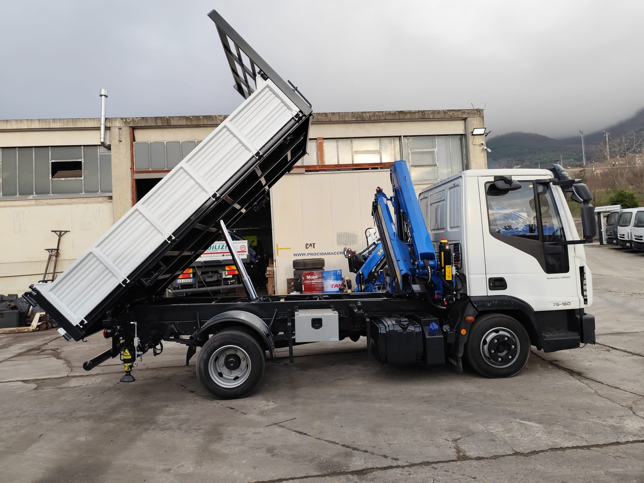 IVECO EUROCARGO 75-160 - Φορτηγό ανατρεπόμενο, Φορτηγό με γερανό: φωτογραφία 5 IVECO EUROCARGO 75-160 - Φορτηγό ανατρεπόμενο, Φορτηγό με γερανό: φωτογραφία 5