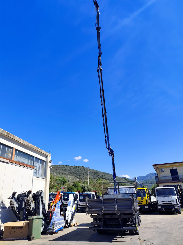 IVECO EUROCARGO 80-210 - Φορτηγό με γερανό: φωτογραφία 4 IVECO EUROCARGO 80-210 - Φορτηγό με γερανό: φωτογραφία 4