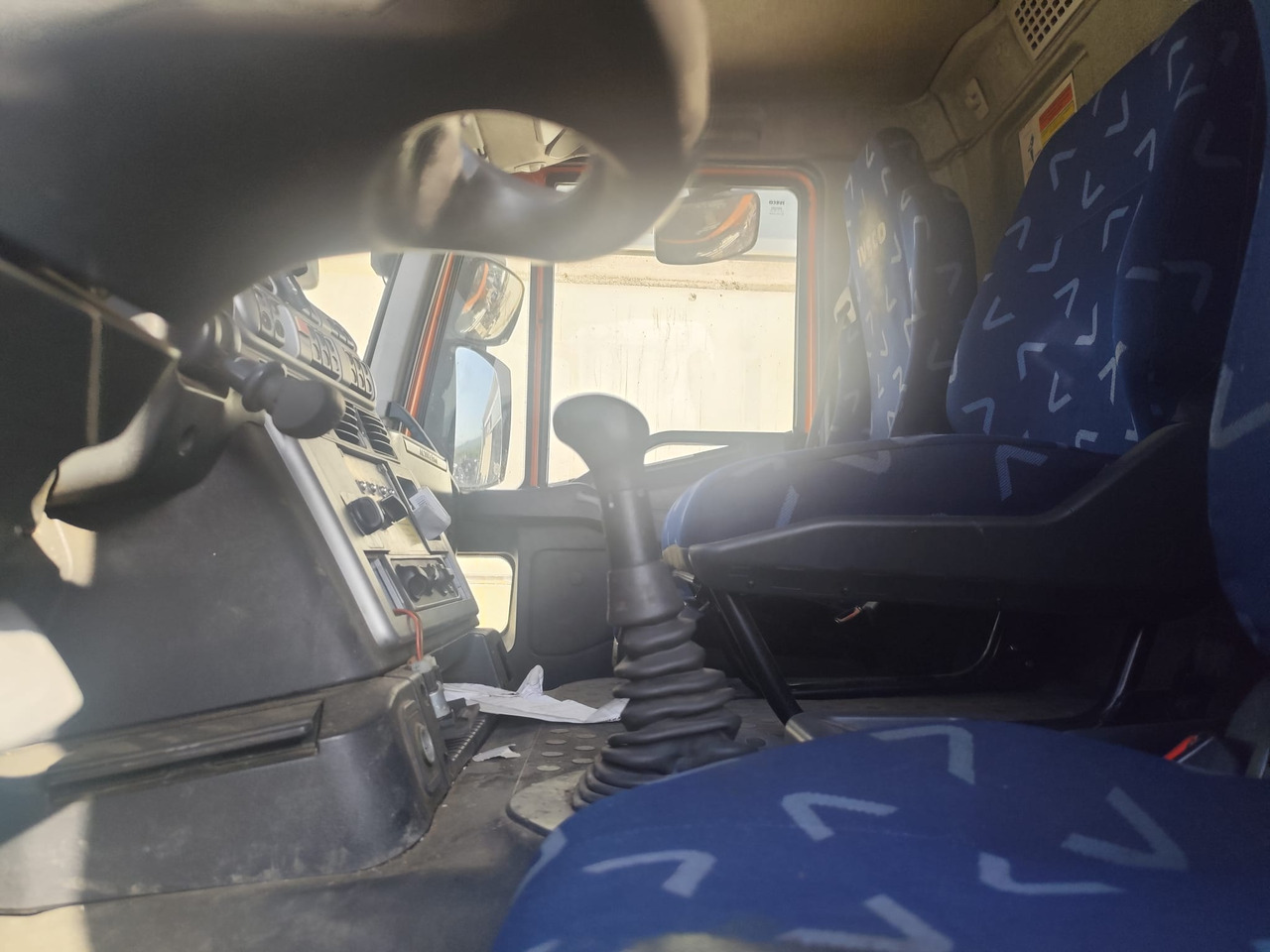 IVECO STRALIS 190S31 - Φορτηγό με γερανό: φωτογραφία 4 IVECO STRALIS 190S31 - Φορτηγό με γερανό: φωτογραφία 4