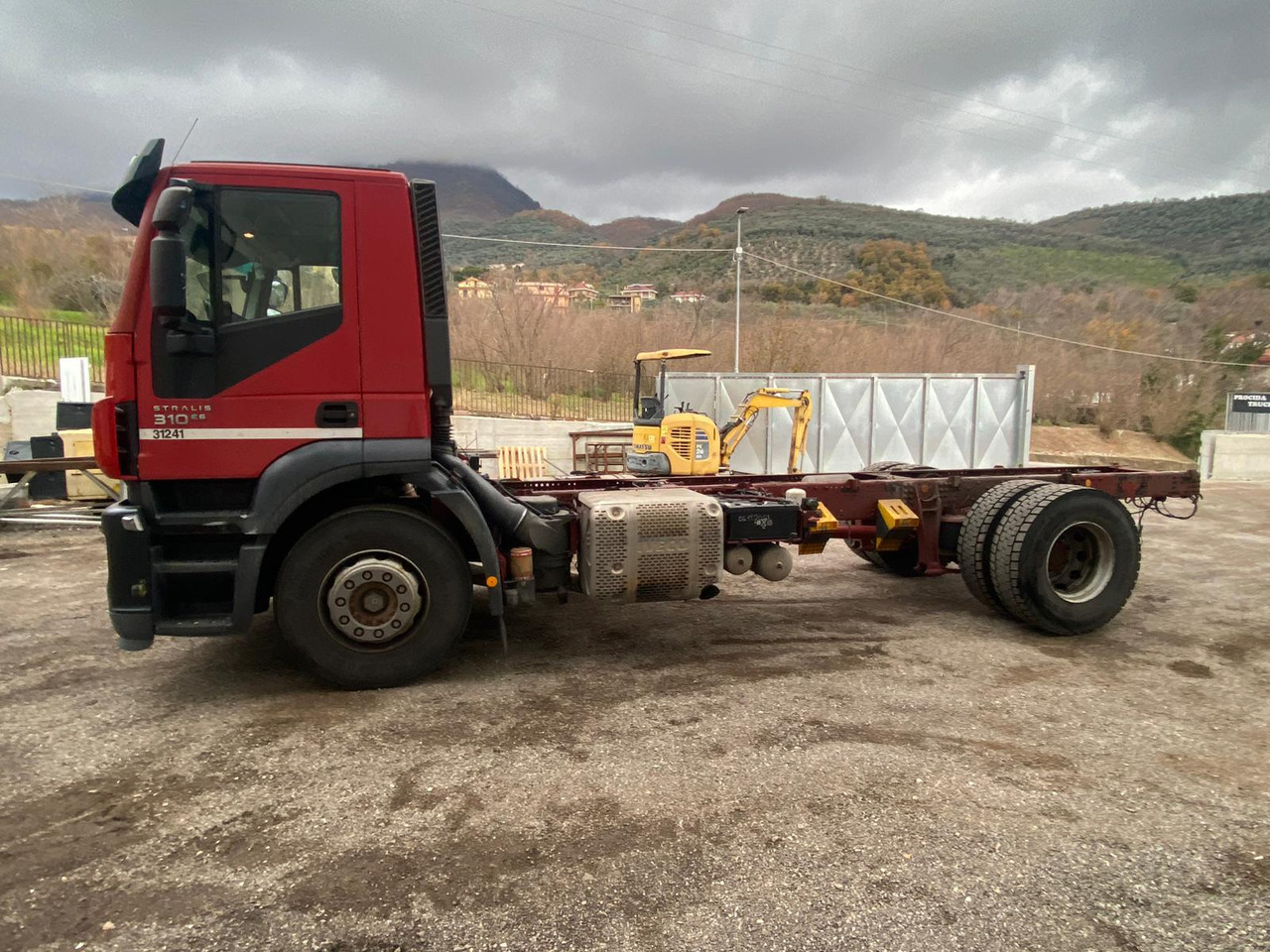 IVECO STRALIS 190S31 - Φορτηγό σασί: φωτογραφία 2 IVECO STRALIS 190S31 - Φορτηγό σασί: φωτογραφία 2