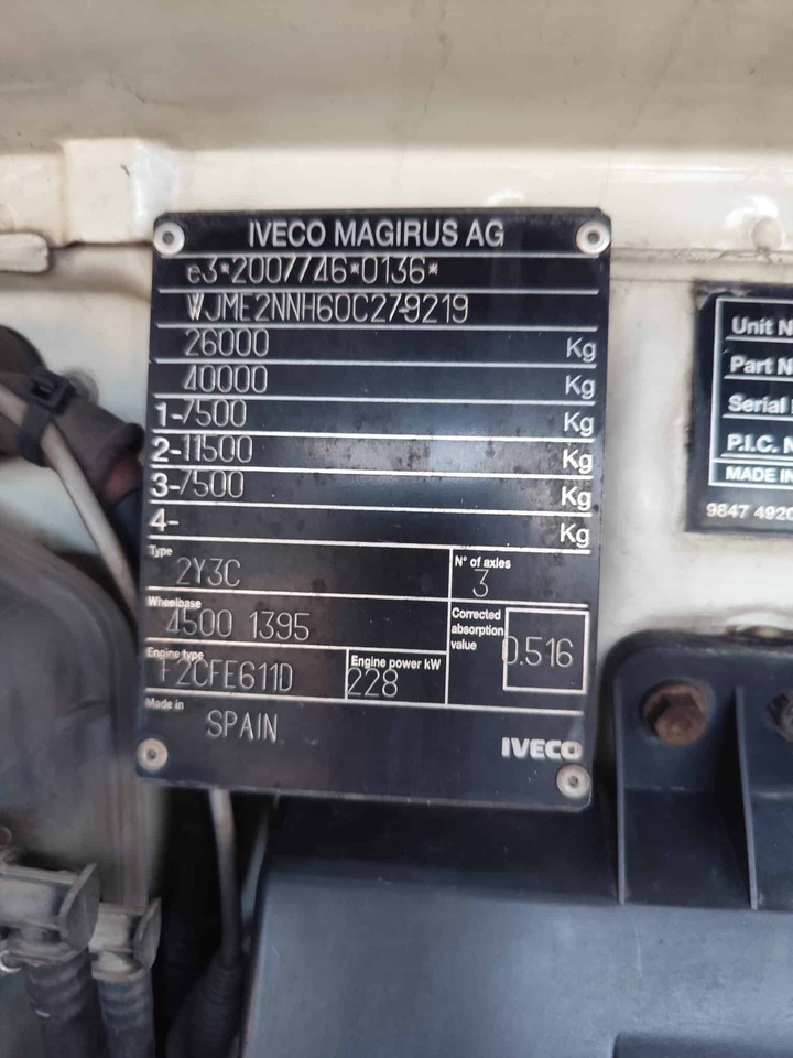 IVECO STRALIS AD 260S31 - Φορτηγό σασί: φωτογραφία 2 IVECO STRALIS AD 260S31 - Φορτηγό σασί: φωτογραφία 2