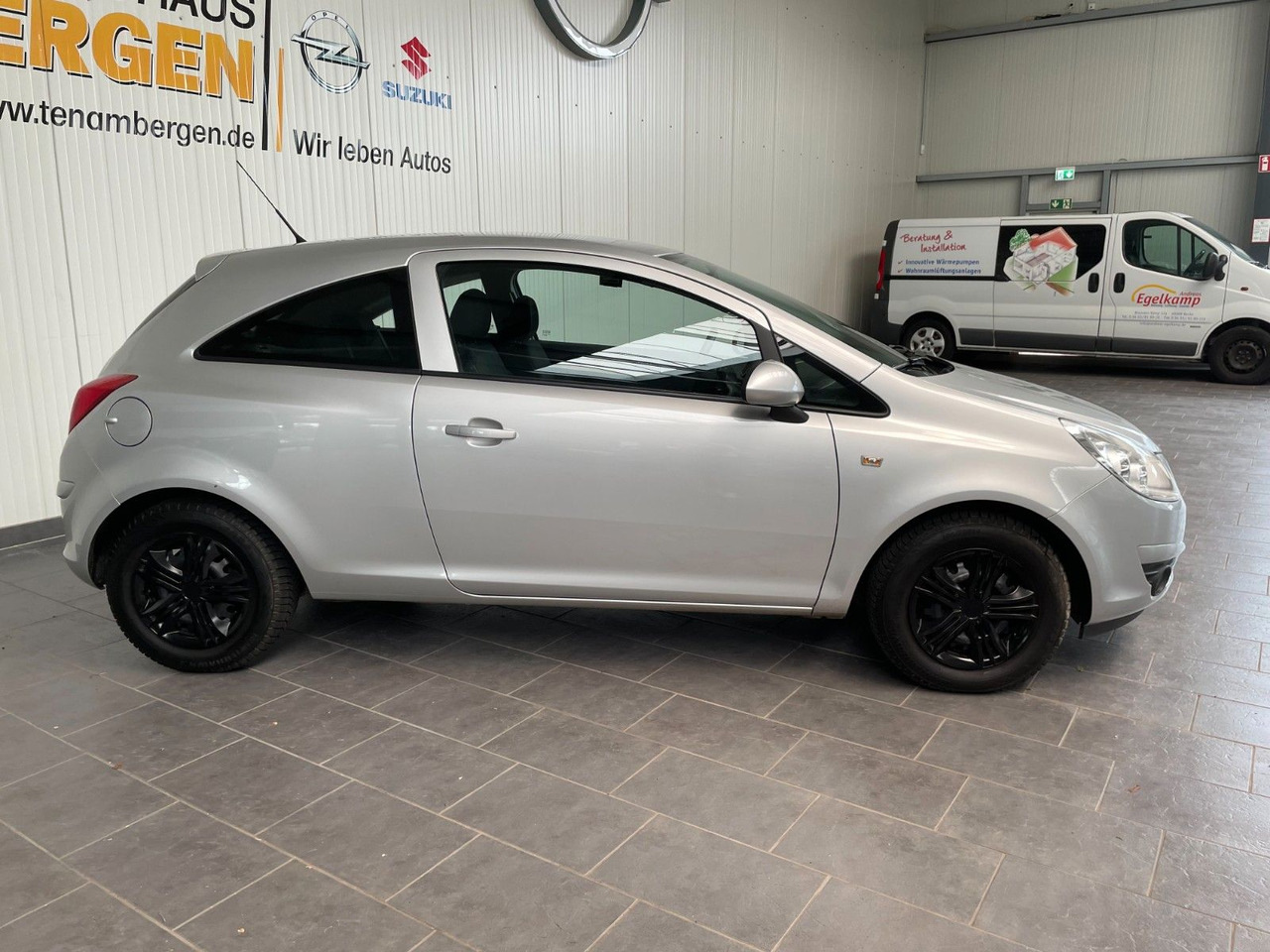Opel Corsa D Edition Tüv Neu - Αυτοκίνητο: φωτογραφία 2 Opel Corsa D Edition Tüv Neu - Αυτοκίνητο: φωτογραφία 2
