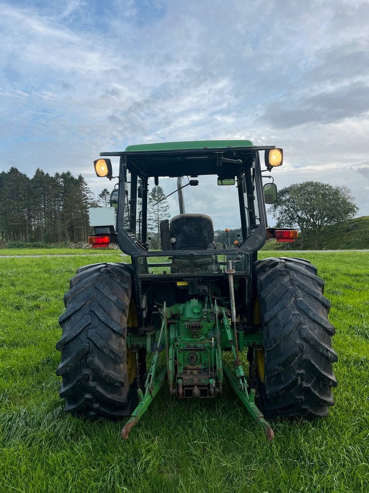 JOHN DEERE 1950 - Τρακτέρ: φωτογραφία 3 JOHN DEERE 1950 - Τρακτέρ: φωτογραφία 3