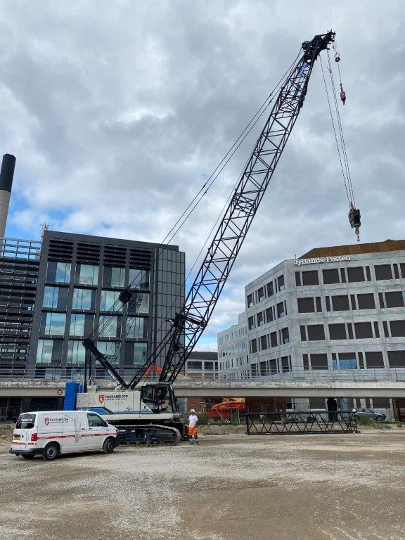 HITACHI SCX1000-3 - Ερπυστριοφόρος γερανός: φωτογραφία 2 HITACHI SCX1000-3 - Ερπυστριοφόρος γερανός: φωτογραφία 2