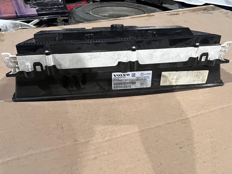 Continental FH4 - Ταμπλό αυτοκινήτου: φωτογραφία 2 Continental FH4 - Ταμπλό αυτοκινήτου: φωτογραφία 2