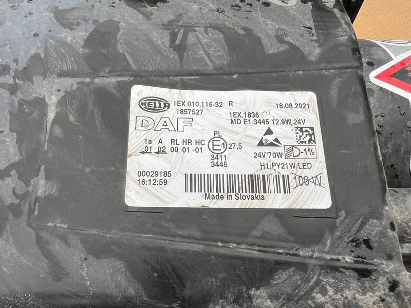 DAF XF106 - Προβολέας: φωτογραφία 5 DAF XF106 - Προβολέας: φωτογραφία 5