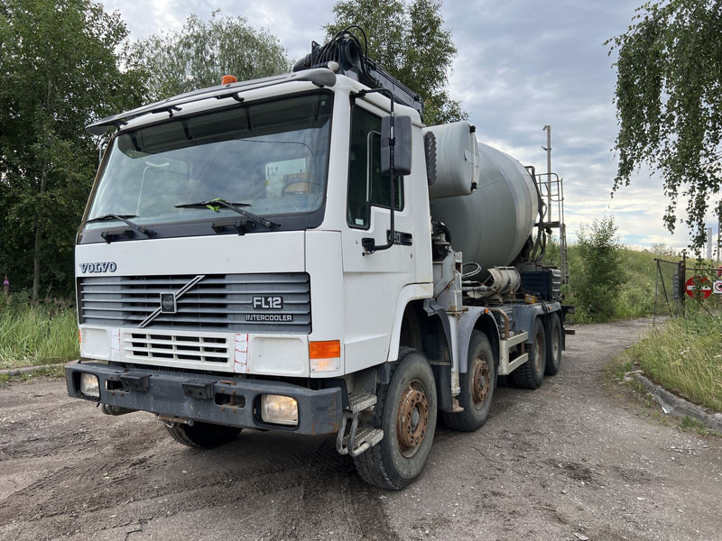 Volvo FL12 - Σταθερή αντλία σκυροδέματος: φωτογραφία 1 Volvo FL12 - Σταθερή αντλία σκυροδέματος: φωτογραφία 1
