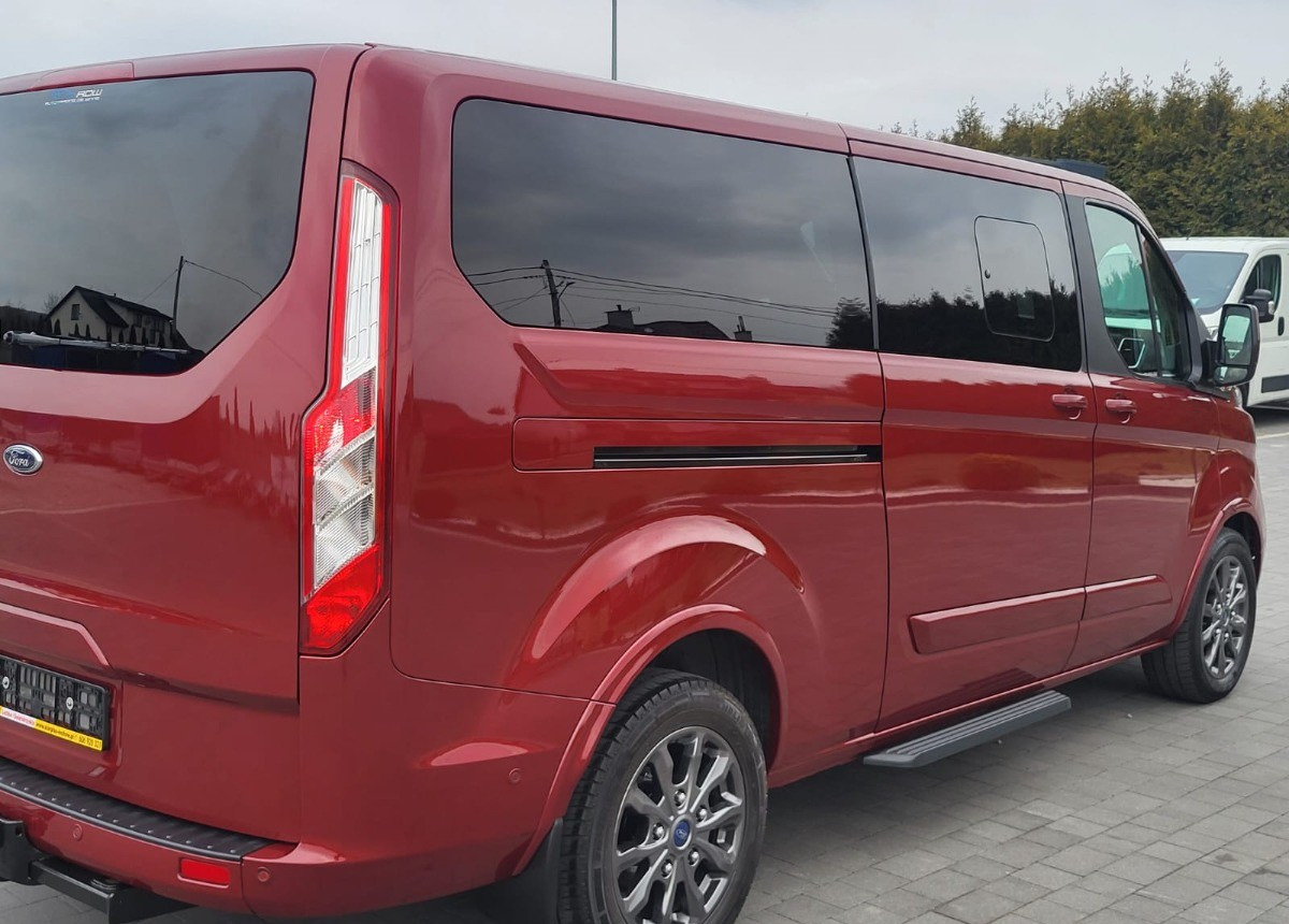 Ford Tourneo Custom Bezwypadkowy Serwisowany Automatik Tytanium X - Μικρό λεωφορείο, Επιβατικό βαν: φωτογραφία 4 Ford Tourneo Custom Bezwypadkowy Serwisowany Automatik Tytanium X - Μικρό λεωφορείο, Επιβατικό βαν: φωτογραφία 4