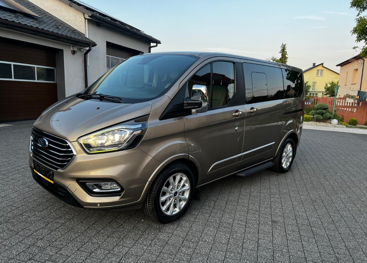 Ford Tourneo Custom Ford Turneo Tytanium X Sprowadzony Zarejstrowany - Μικρό λεωφορείο, Επιβατικό βαν: φωτογραφία 5 Ford Tourneo Custom Ford Turneo Tytanium X Sprowadzony Zarejstrowany - Μικρό λεωφορείο, Επιβατικό βαν: φωτογραφία 5