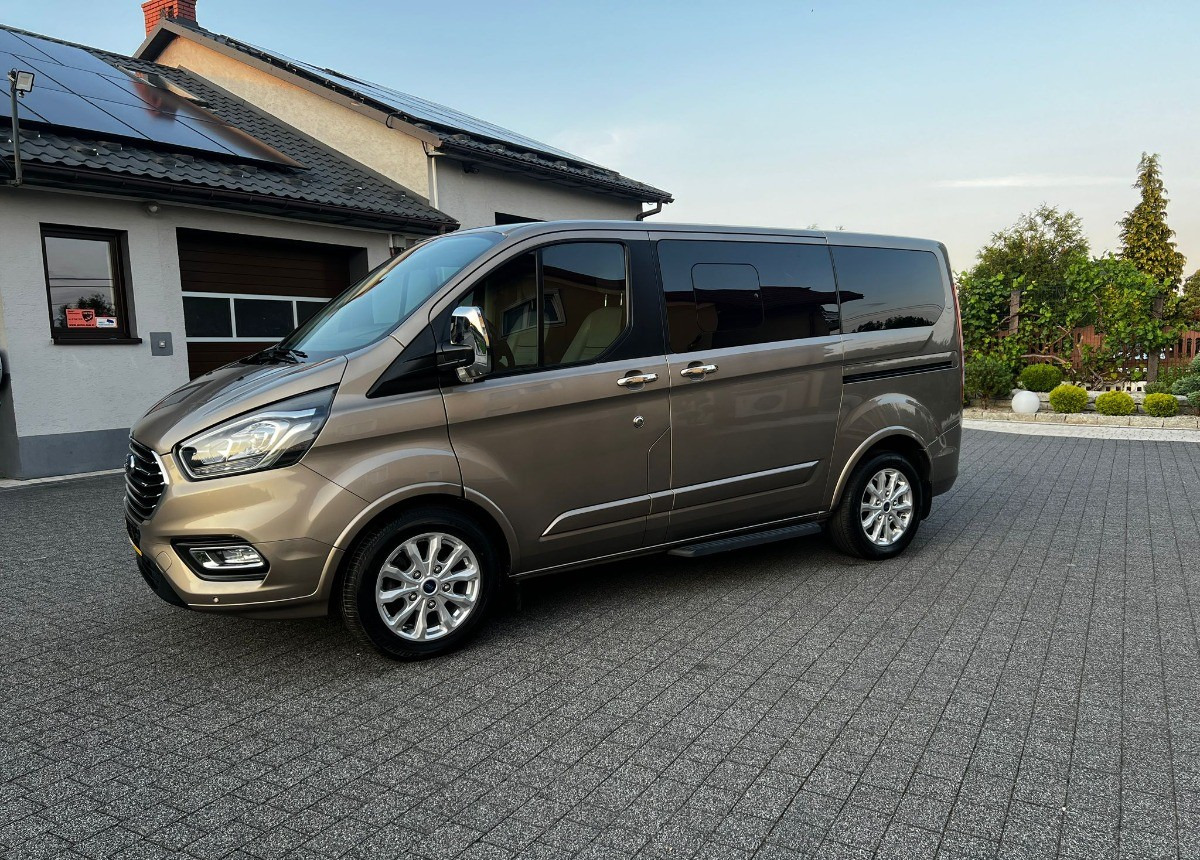 Ford Tourneo Custom Ford Turneo Tytanium X Sprowadzony Zarejstrowany - Μικρό λεωφορείο, Επιβατικό βαν: φωτογραφία 2 Ford Tourneo Custom Ford Turneo Tytanium X Sprowadzony Zarejstrowany - Μικρό λεωφορείο, Επιβατικό βαν: φωτογραφία 2