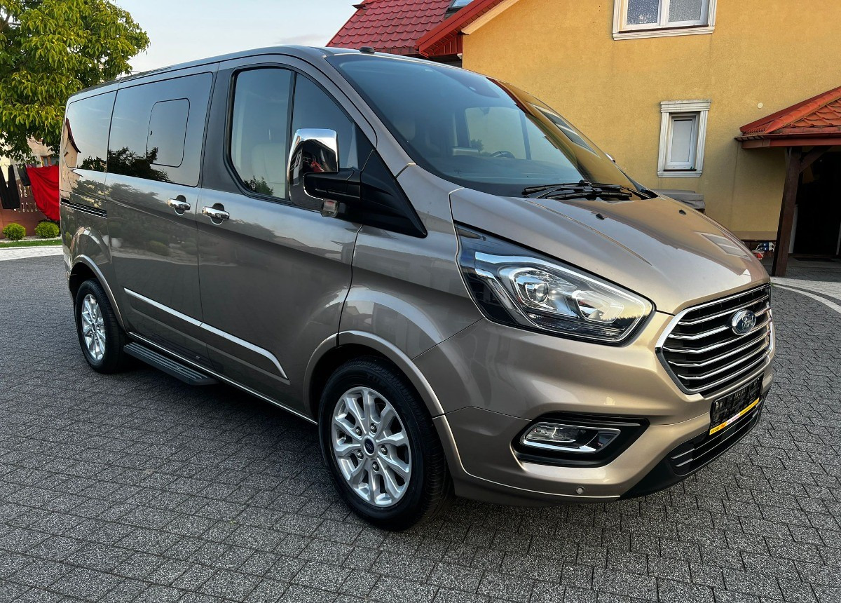 Ford Tourneo Custom Ford Turneo Tytanium X Sprowadzony Zarejstrowany - Μικρό λεωφορείο, Επιβατικό βαν: φωτογραφία 4 Ford Tourneo Custom Ford Turneo Tytanium X Sprowadzony Zarejstrowany - Μικρό λεωφορείο, Επιβατικό βαν: φωτογραφία 4