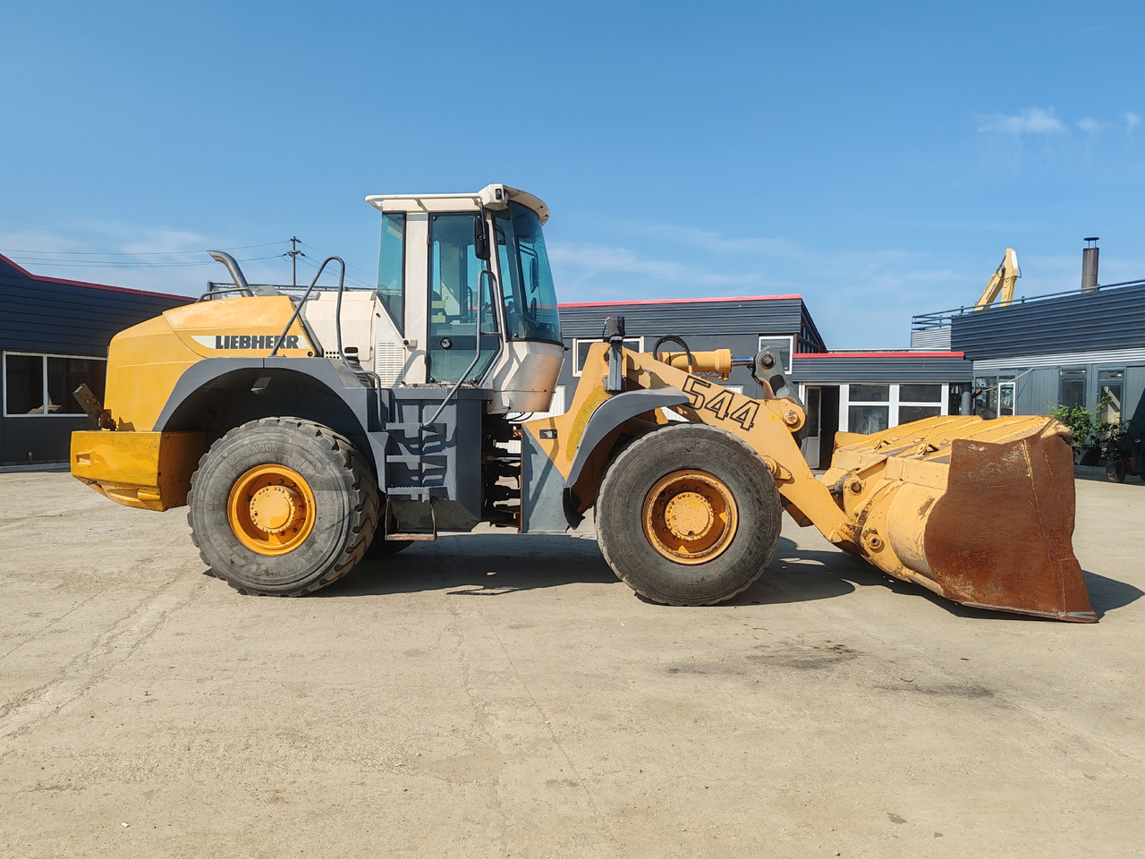 Liebherr 544 Incarcator Frontal Vola - Ελαστιχοφόρος φορτωτής: φωτογραφία 3 Liebherr 544 Incarcator Frontal Vola - Ελαστιχοφόρος φορτωτής: φωτογραφία 3