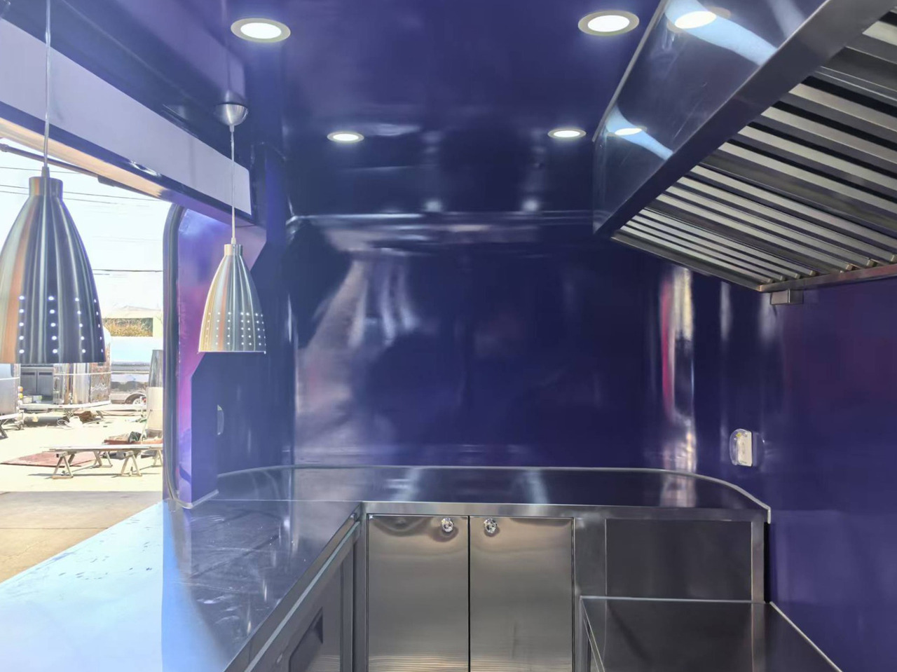 Deli Star Trailer Futura 4000 - EU standards - Ρυμουλκούμενη καντίνα: φωτογραφία 4 Deli Star Trailer Futura 4000 - EU standards - Ρυμουλκούμενη καντίνα: φωτογραφία 4