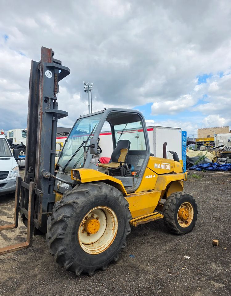 Manitou M26.4 Terenowy 4x4 5,5m - Φορτηγό ανωμάλου εδάφους: φωτογραφία 3 Manitou M26.4 Terenowy 4x4 5,5m - Φορτηγό ανωμάλου εδάφους: φωτογραφία 3