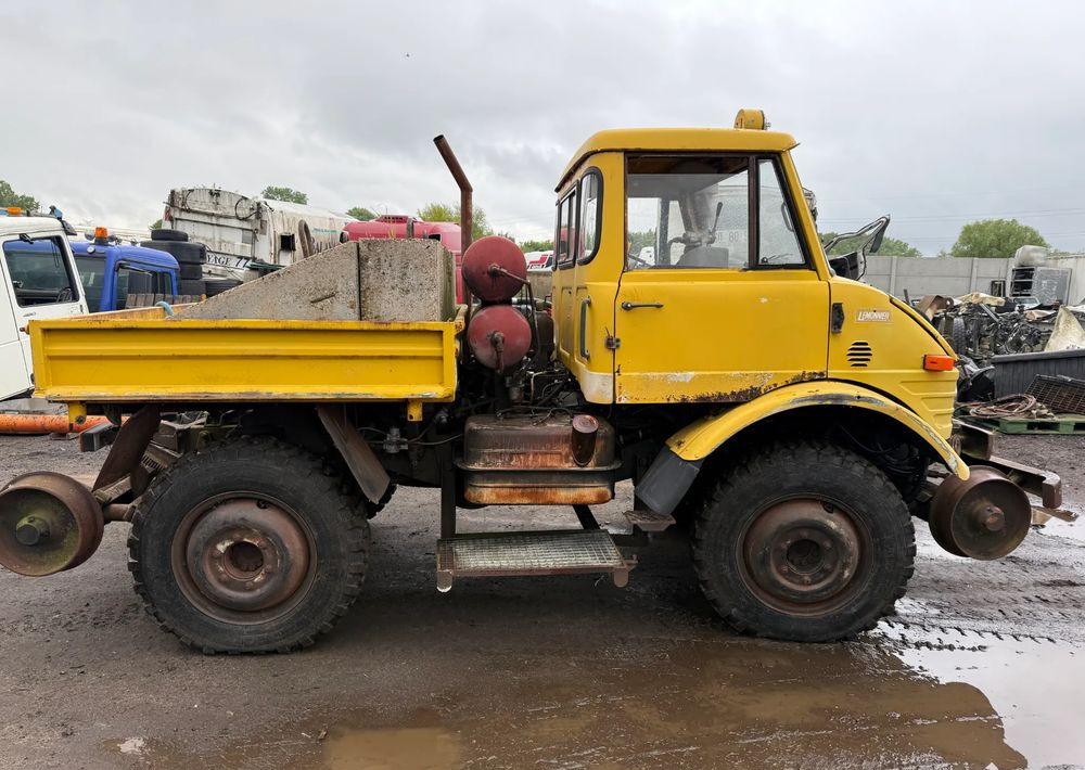 Mercedes-Benz UNIMOG 406B - Φορτηγό με ανοιχτή καρότσα: φωτογραφία 5 Mercedes-Benz UNIMOG 406B - Φορτηγό με ανοιχτή καρότσα: φωτογραφία 5