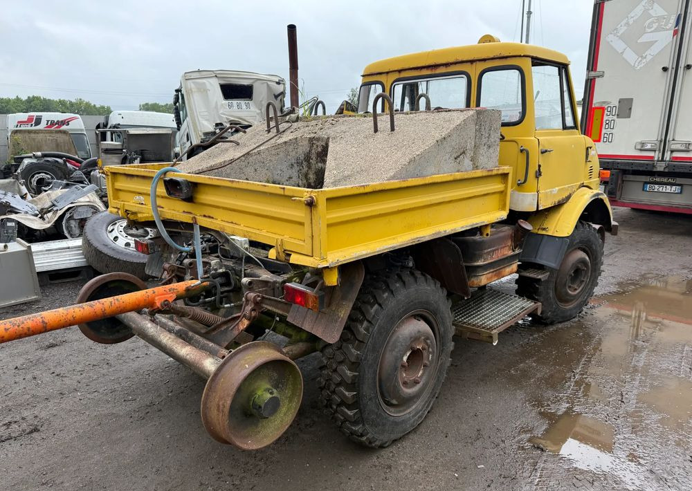 Mercedes-Benz UNIMOG 406B - Φορτηγό με ανοιχτή καρότσα: φωτογραφία 4 Mercedes-Benz UNIMOG 406B - Φορτηγό με ανοιχτή καρότσα: φωτογραφία 4