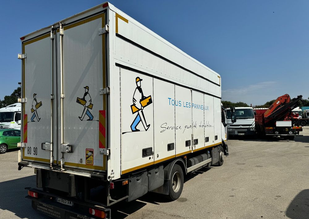 Renault D12 - Φορτηγό με ανοιχτή καρότσα: φωτογραφία 4 Renault D12 - Φορτηγό με ανοιχτή καρότσα: φωτογραφία 4