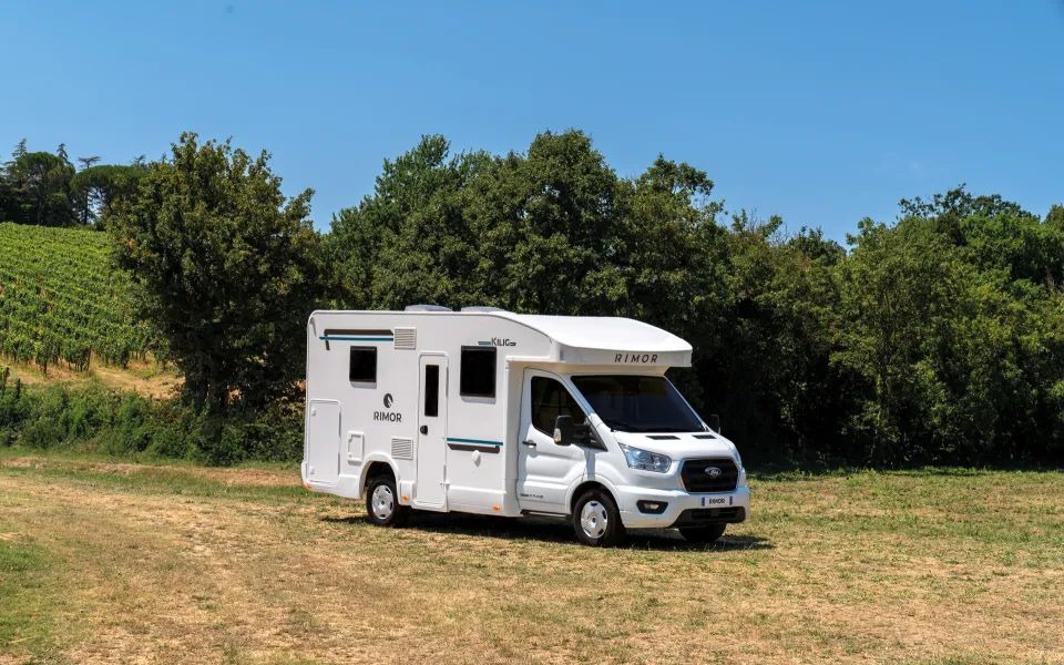 Ford Transit RIMOR KILIG 18 Plus - Τροχόσπιτο: φωτογραφία 4 Ford Transit RIMOR KILIG 18 Plus - Τροχόσπιτο: φωτογραφία 4
