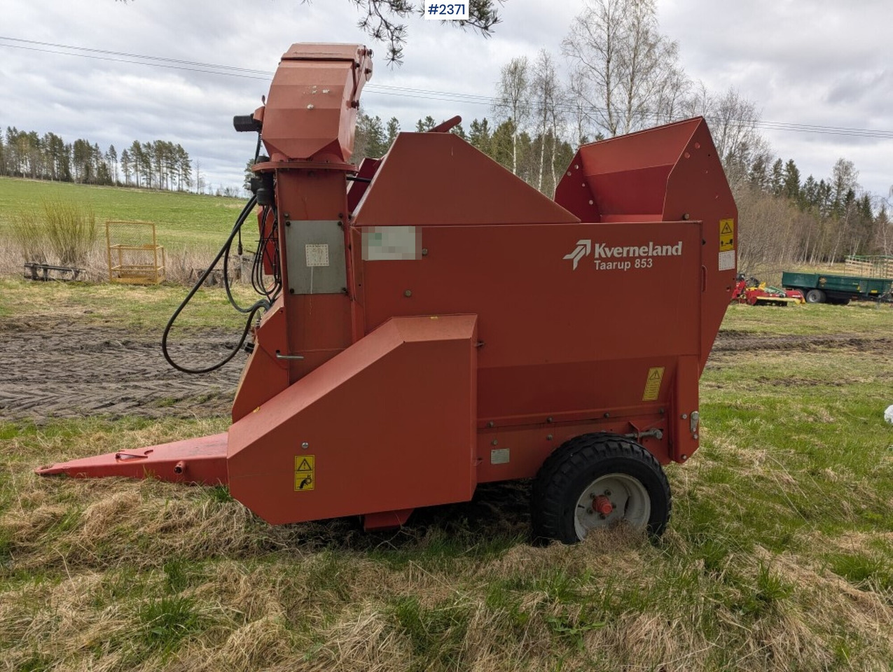 Bale cutter / Feed shredder Kverneland Taarup 853 - Σανού και κτηνοτροφικά μηχανήματα: φωτογραφία 3 Bale cutter / Feed shredder Kverneland Taarup 853 - Σανού και κτηνοτροφικά μηχανήματα: φωτογραφία 3