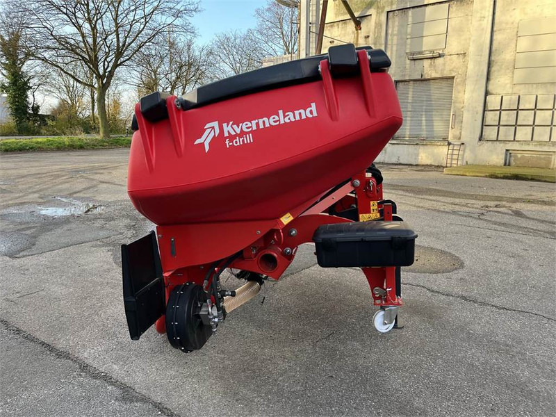 Kverneland F Drill Maxi 2200 Liter - Σπαρτική με σβάρνα: φωτογραφία 3 Kverneland F Drill Maxi 2200 Liter - Σπαρτική με σβάρνα: φωτογραφία 3