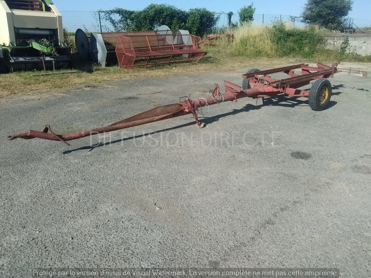 MASSEY FERGUSON CHARIOT DE COUPE 450 - Θεριζοαλωνιστική μηχανή - κεφαλή ρυμουλκούμενο: φωτογραφία 2 MASSEY FERGUSON CHARIOT DE COUPE 450 - Θεριζοαλωνιστική μηχανή - κεφαλή ρυμουλκούμενο: φωτογραφία 2