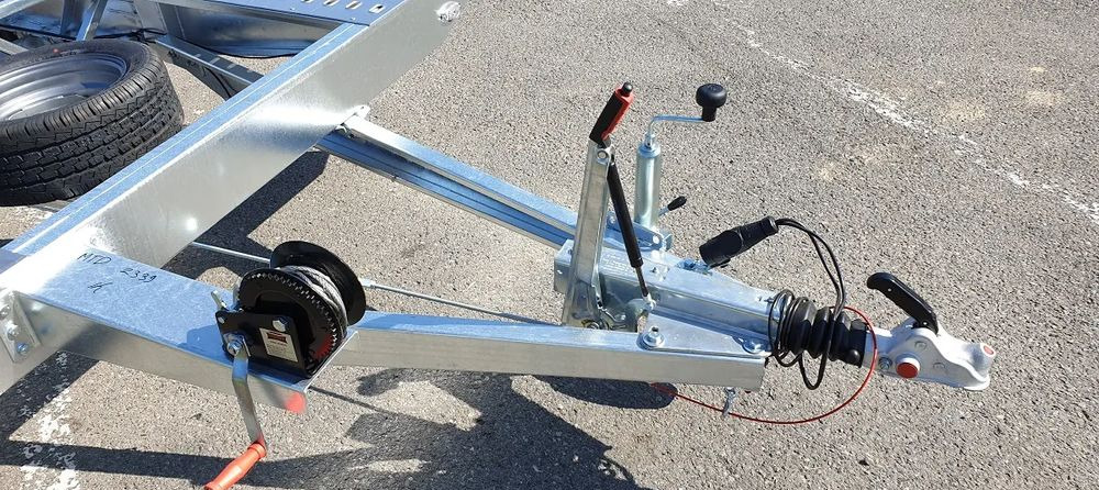 Niewiadów JUPITER 4x2,1m R13C NOWY MODEL - Ρυμούλκες αυτοκίνητο: φωτογραφία 5 Niewiadów JUPITER 4x2,1m R13C NOWY MODEL - Ρυμούλκες αυτοκίνητο: φωτογραφία 5