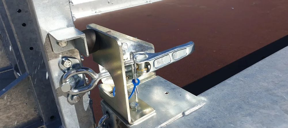 Καινούριο Τρέιλερ μεταφοράς μηχανημάτων TEMARED BUILDER 3 3516 3T: φωτογραφία 6 Καινούριο Τρέιλερ μεταφοράς μηχανημάτων TEMARED BUILDER 3 3516 3T: φωτογραφία 6