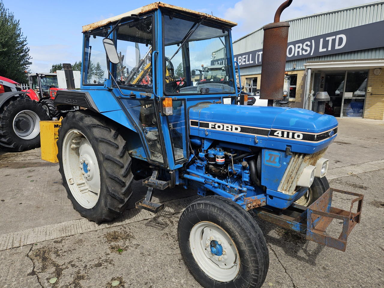 1988 Ford 4110 2wd tractor - Τρακτέρ: φωτογραφία 1 1988 Ford 4110 2wd tractor - Τρακτέρ: φωτογραφία 1