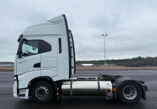 Iveco S-Way 460 4x2 LNG / LBG - Τράκτορας: φωτογραφία 2 Iveco S-Way 460 4x2 LNG / LBG - Τράκτορας: φωτογραφία 2