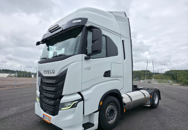 IvecoS-Way 460 4x2 LNG / LBG - Τράκτορας: φωτογραφία 1 IvecoS-Way 460 4x2 LNG / LBG - Τράκτορας: φωτογραφία 1