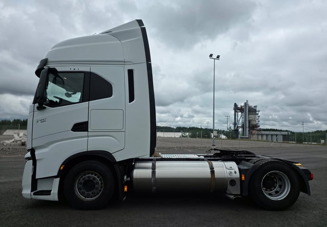 IvecoS-Way 460 4x2 LNG / LBG - Τράκτορας: φωτογραφία 2 IvecoS-Way 460 4x2 LNG / LBG - Τράκτορας: φωτογραφία 2