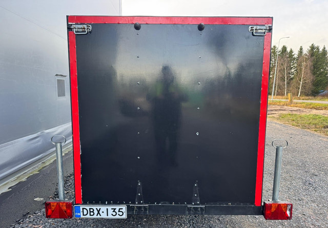 Umpiperäkärry - Ρυμούλκες αυτοκίνητο: φωτογραφία 4 Umpiperäkärry - Ρυμούλκες αυτοκίνητο: φωτογραφία 4