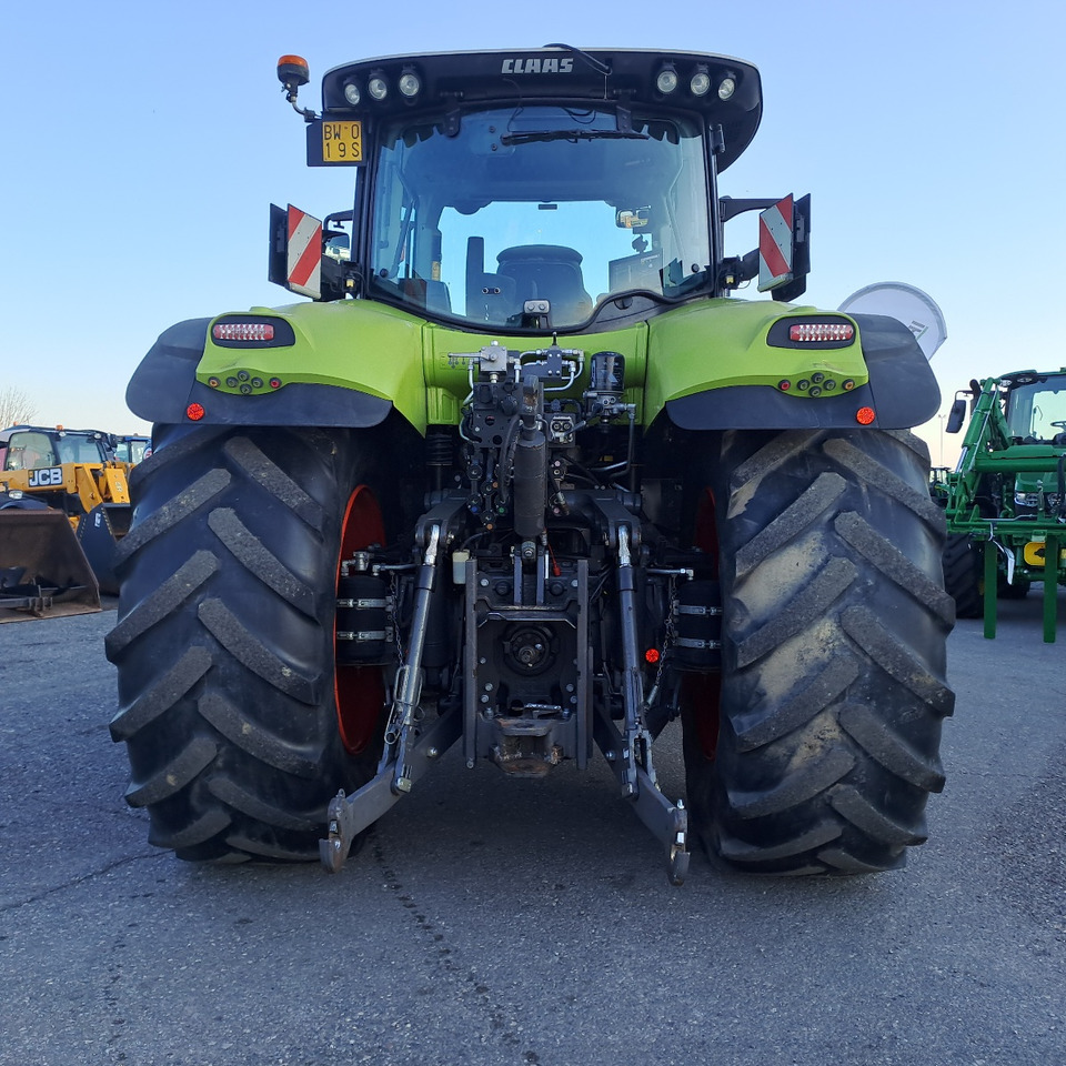 CLAAS 830 AXION - Τρακτέρ: φωτογραφία 4 CLAAS 830 AXION - Τρακτέρ: φωτογραφία 4
