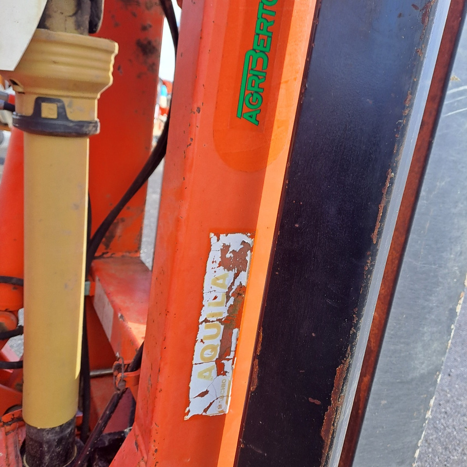 ERPICE ROTANTE PIEGHEVOLE MASCHIO AQUILA 5000 - Γεωργική φρέζα: φωτογραφία 4 ERPICE ROTANTE PIEGHEVOLE MASCHIO AQUILA 5000 - Γεωργική φρέζα: φωτογραφία 4