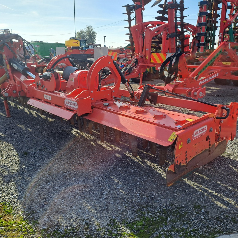 ERPICE ROTANTE PIEGHEVOLE MASCHIO AQUILA RAP 7000 - Γεωργική φρέζα: φωτογραφία 2 ERPICE ROTANTE PIEGHEVOLE MASCHIO AQUILA RAP 7000 - Γεωργική φρέζα: φωτογραφία 2