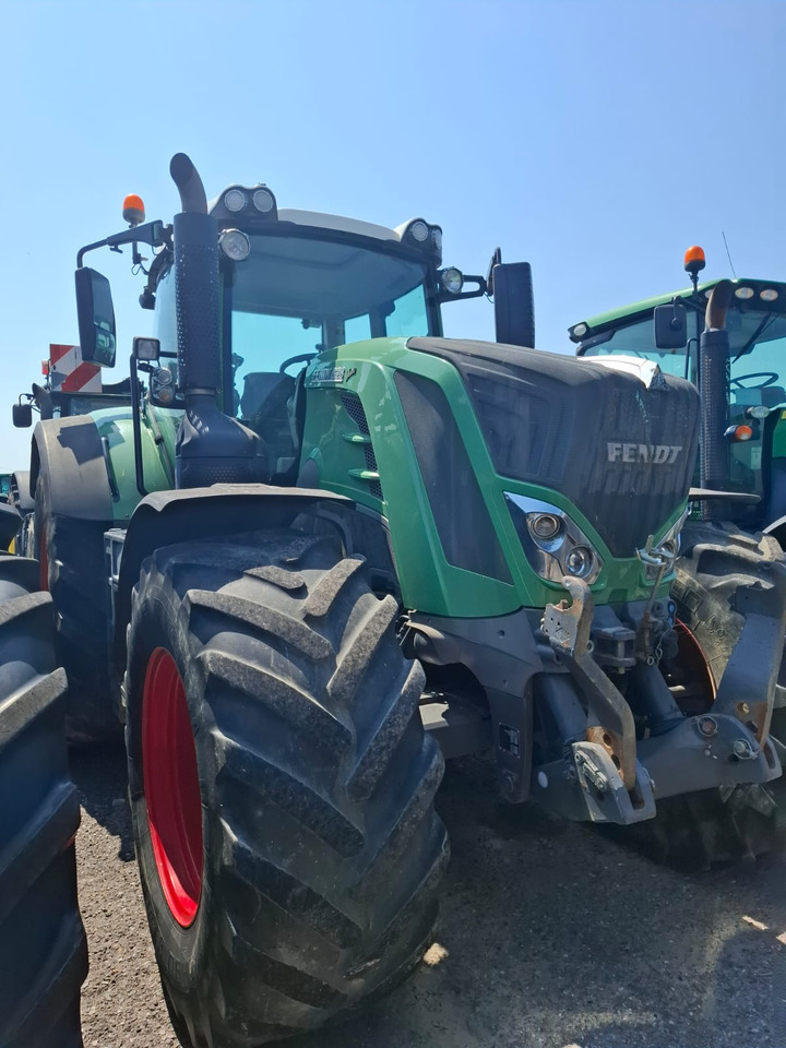 FENDT 828 VARIO PROFIPLUS - Τρακτέρ: φωτογραφία 1 FENDT 828 VARIO PROFIPLUS - Τρακτέρ: φωτογραφία 1