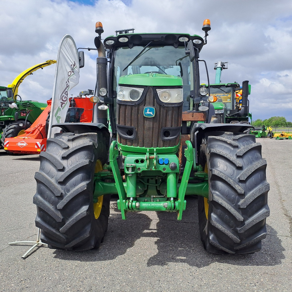 JOHN DEERE 6210R - Τρακτέρ: φωτογραφία 3 JOHN DEERE 6210R - Τρακτέρ: φωτογραφία 3
